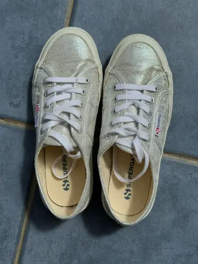 Zapatillas Superga plateadas con brillo talla 37 - miniatura 2