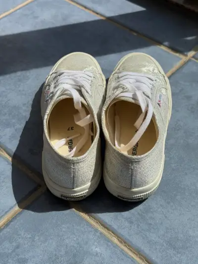 Zapatillas Superga plateadas con brillo talla 37 - miniatura 3