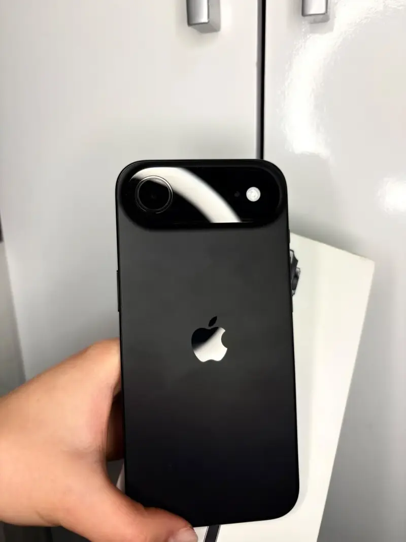 iphone 17 Air - 2