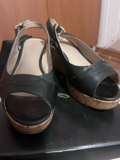Sandalias de Cuña Negras con Plataforma de Corcho - miniatura 1