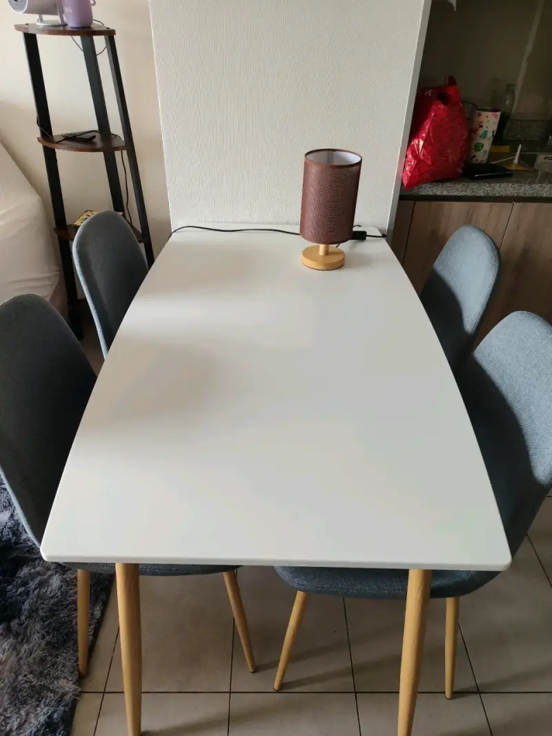 Juego de comedor moderno con sillas grises - 3