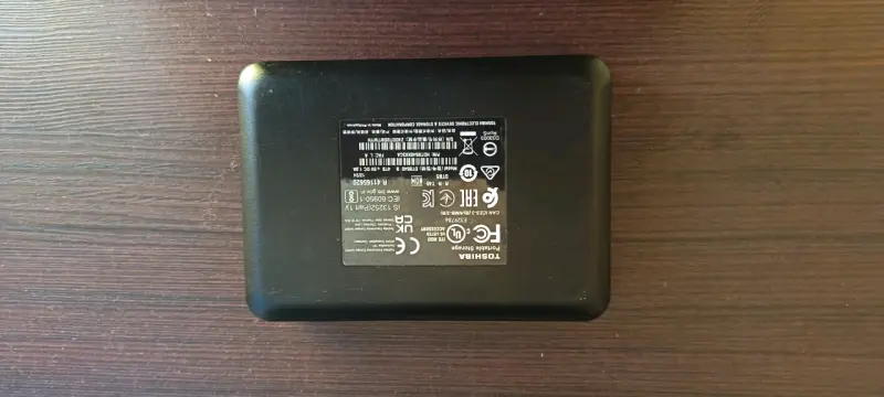 Disco duro externo Toshiba negro - 2