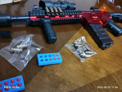 Rifle de juguete con mira telescópica y accesorios - miniatura 4