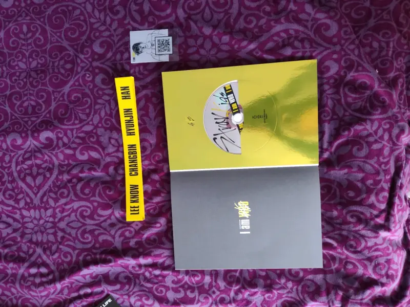 Álbum Stray Kids I Am Who con Photocard - 3