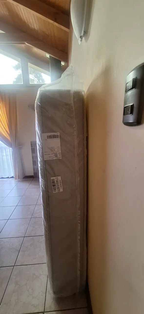 Colchón nuevo tamaño 150x200 cm en embalaje - 1