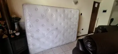 Colchón nuevo tamaño 150x200 cm en embalaje - miniatura 3
