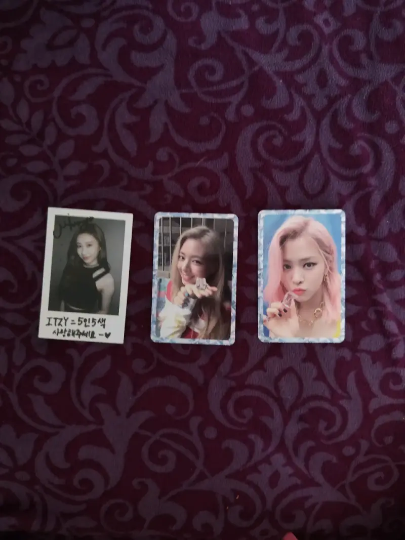 Álbum de música K-pop ITZY ICY - 3