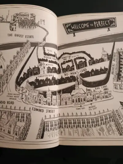 Libro 'A Place Called Perfect' de Helena Duggan - miniatura 3
