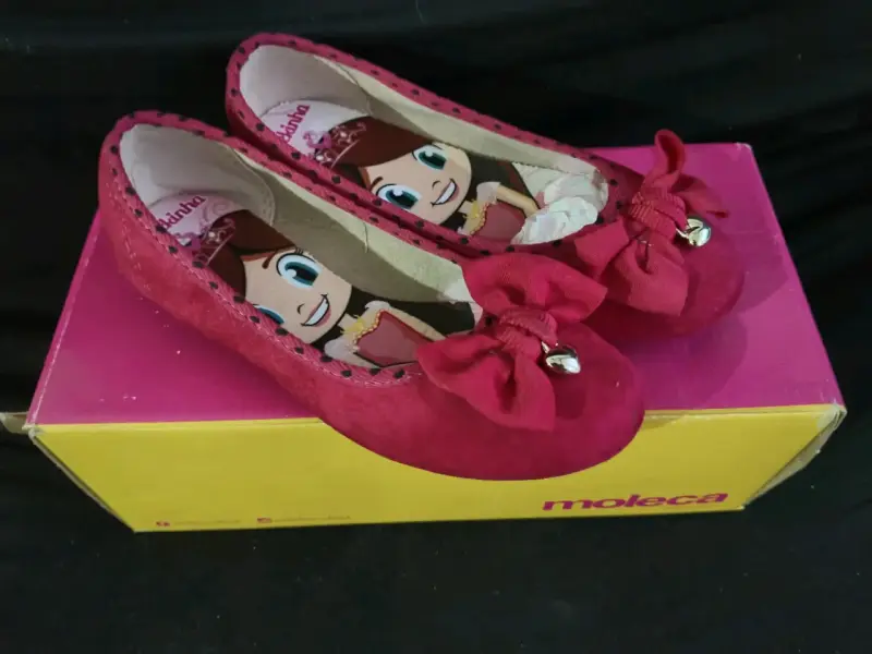 Zapatos de niña rojos con lazo Moleca