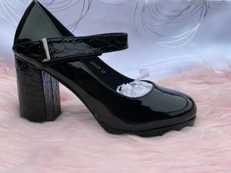 Zapatos de tacón alto charol negro talla 37 /38