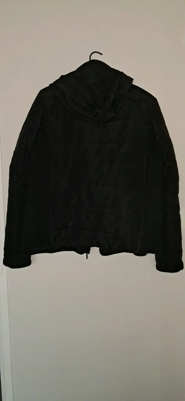 Chaqueta negra con capucha Lorenzo di Ponti - 3