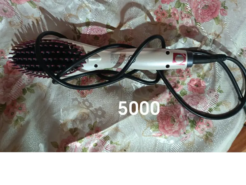 Cepillo Alisador Eléctrico de Cabello