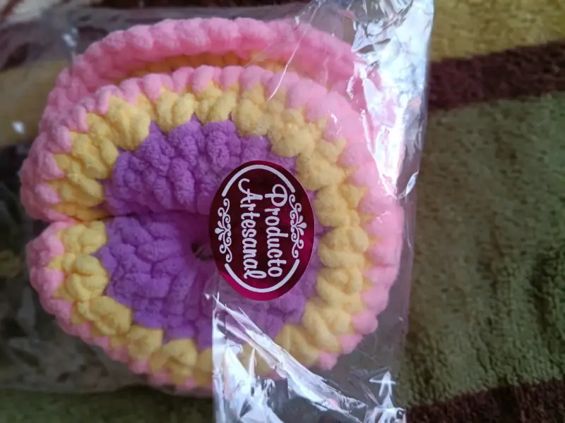 Scrunchies tejidos a crochet - 6