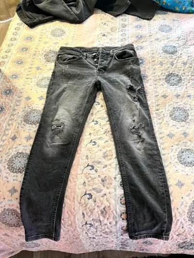 Jeans desgastados grises Zara para hombre - miniatura 1