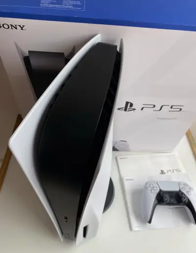 Consola Sony PlayStation 5 con Controlador - miniatura 2