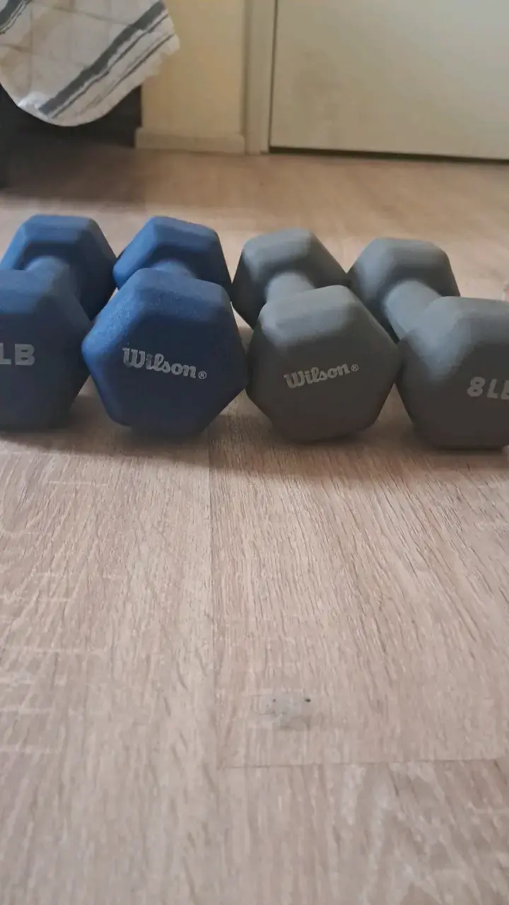 Set de mancuernas Wilson 10LB y 8LB - 3