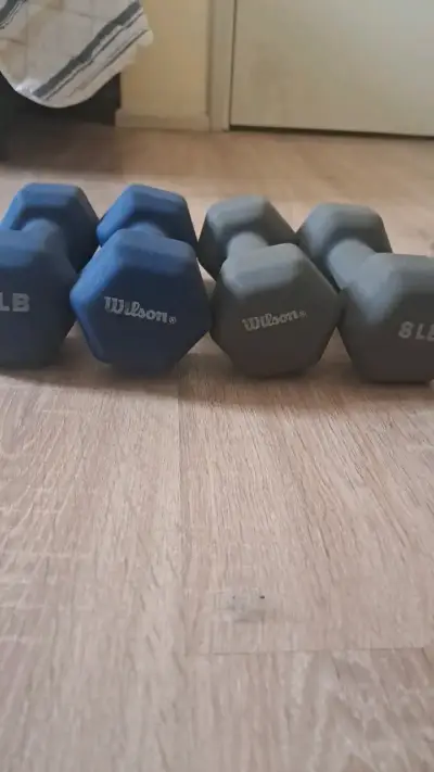 Set de mancuernas Wilson 10LB y 8LB - miniatura 3