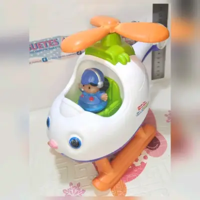 Helicóptero de juguete Little People con piloto - miniatura 4