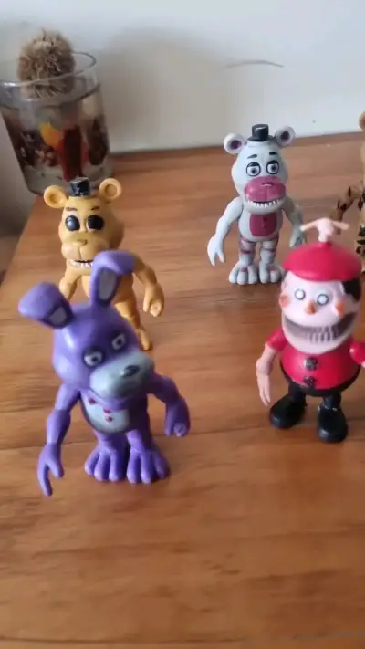 Figuras de colección Five Nights at Freddy's - miniatura 2