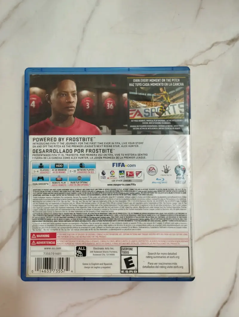 Juego FIFA 17 para PS4 en buen estado - 2