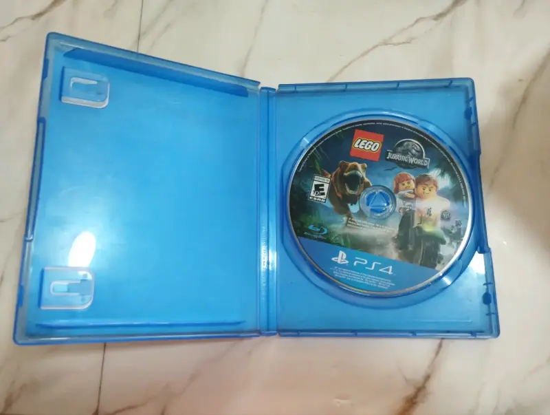 Juego LEGO Jurassic World para PS4 - 3
