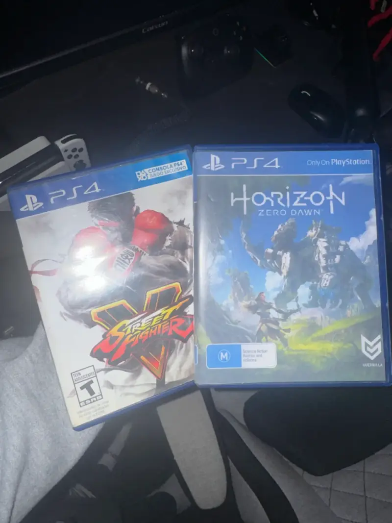 Juegos PS4 Street Fighter V y Horizon Zero Dawn - 2