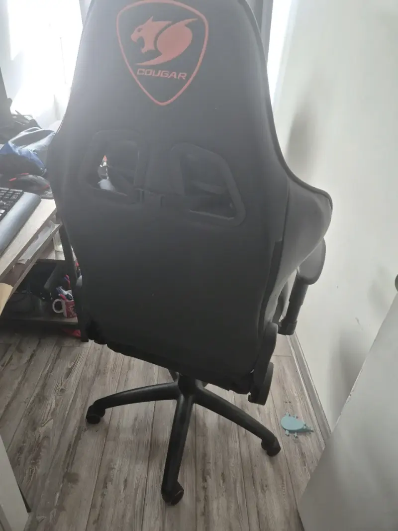 Silla Gamer Cougar Armor Pro Negra Ergonómica - 1