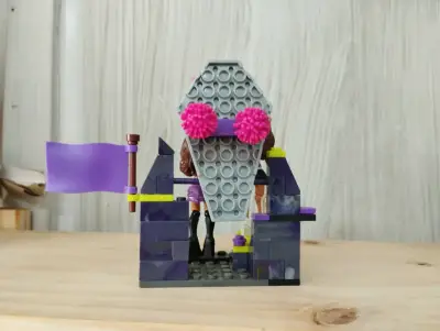 Set de construcción Monster High con figuras - miniatura 2
