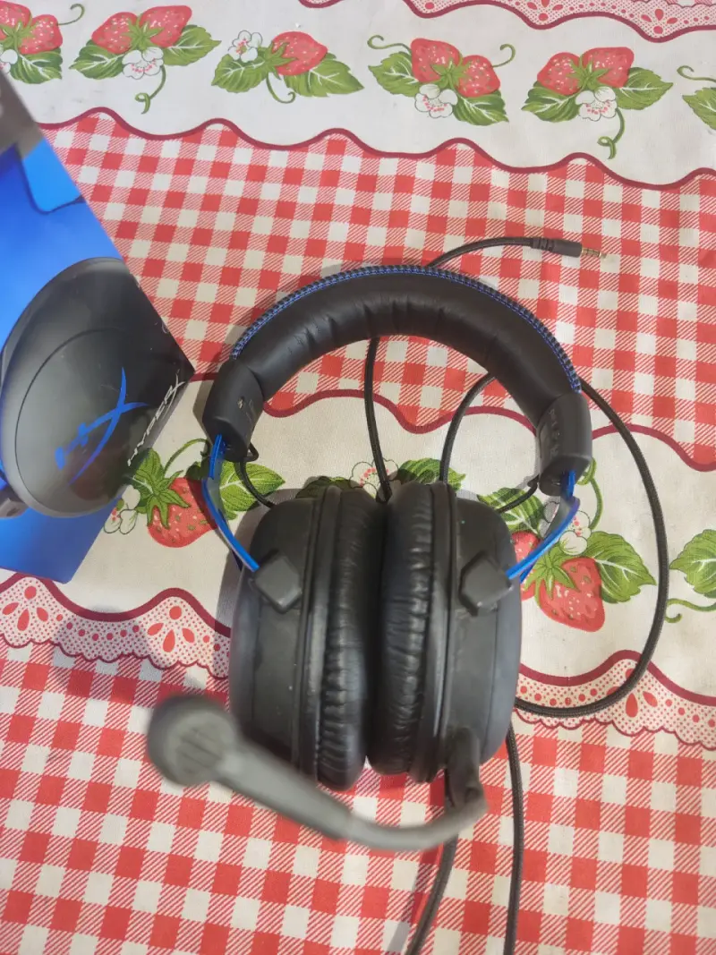 Auriculares HyperX con micrófono para PlayStation - 2
