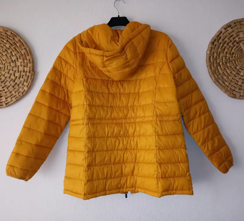Chaqueta acolchada amarilla con capucha Newport - 2
