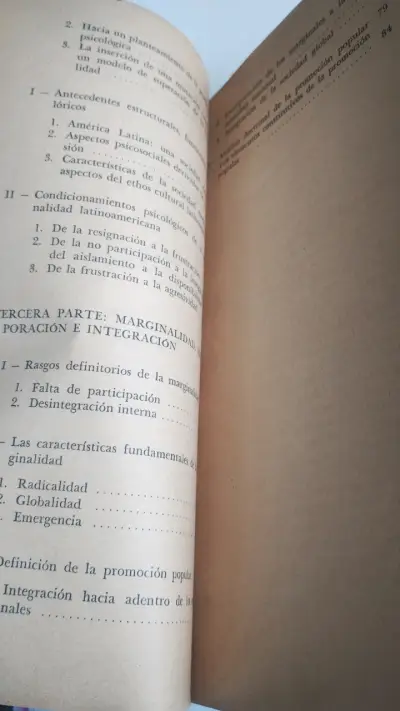 Libro La Prerrevolución Latinoamericana de Roger Vekemans - miniatura 4