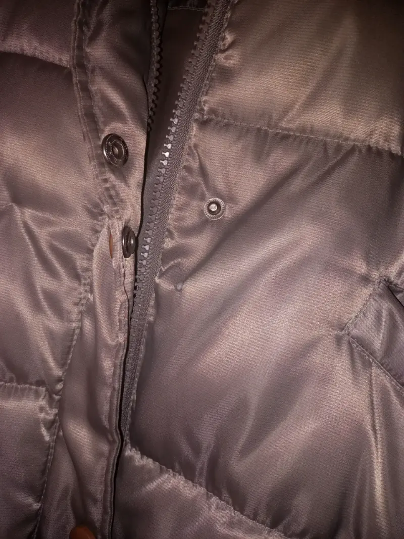 Chaqueta acolchado con capucha de piel sintética - 3