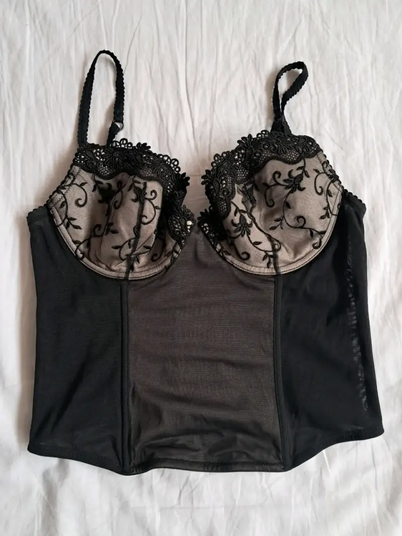 Corset negro con encaje floral talla 36B - 1