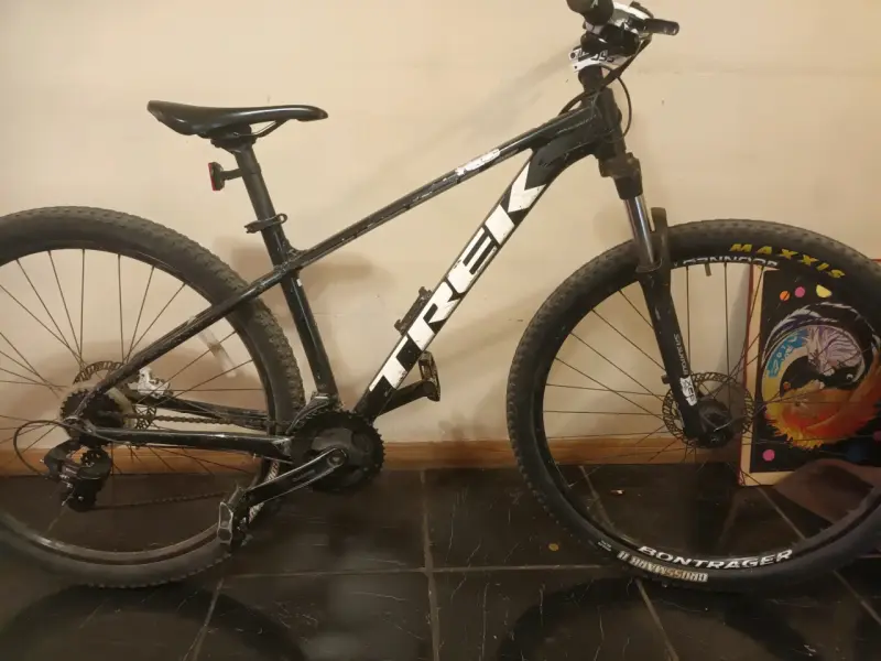 Bicicleta de Montaña Trek Negra - 1