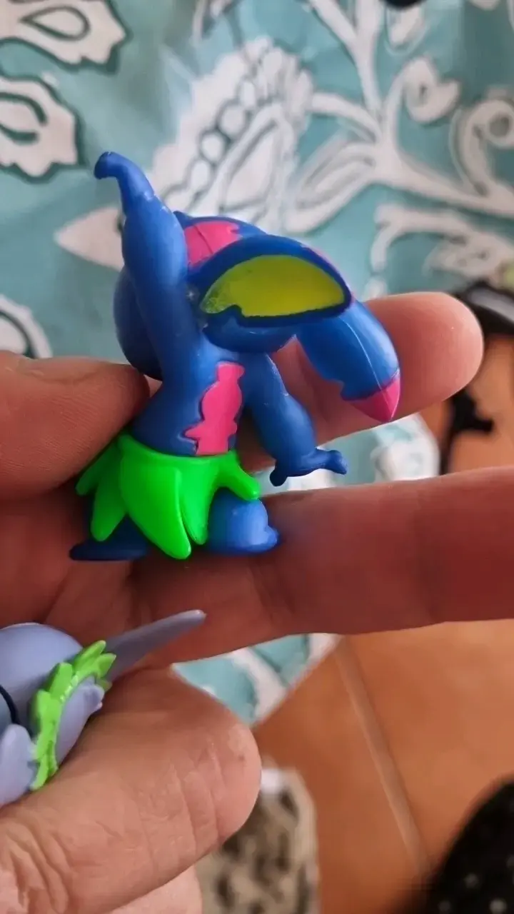 Figuras de colección Stitch y amigo - 2