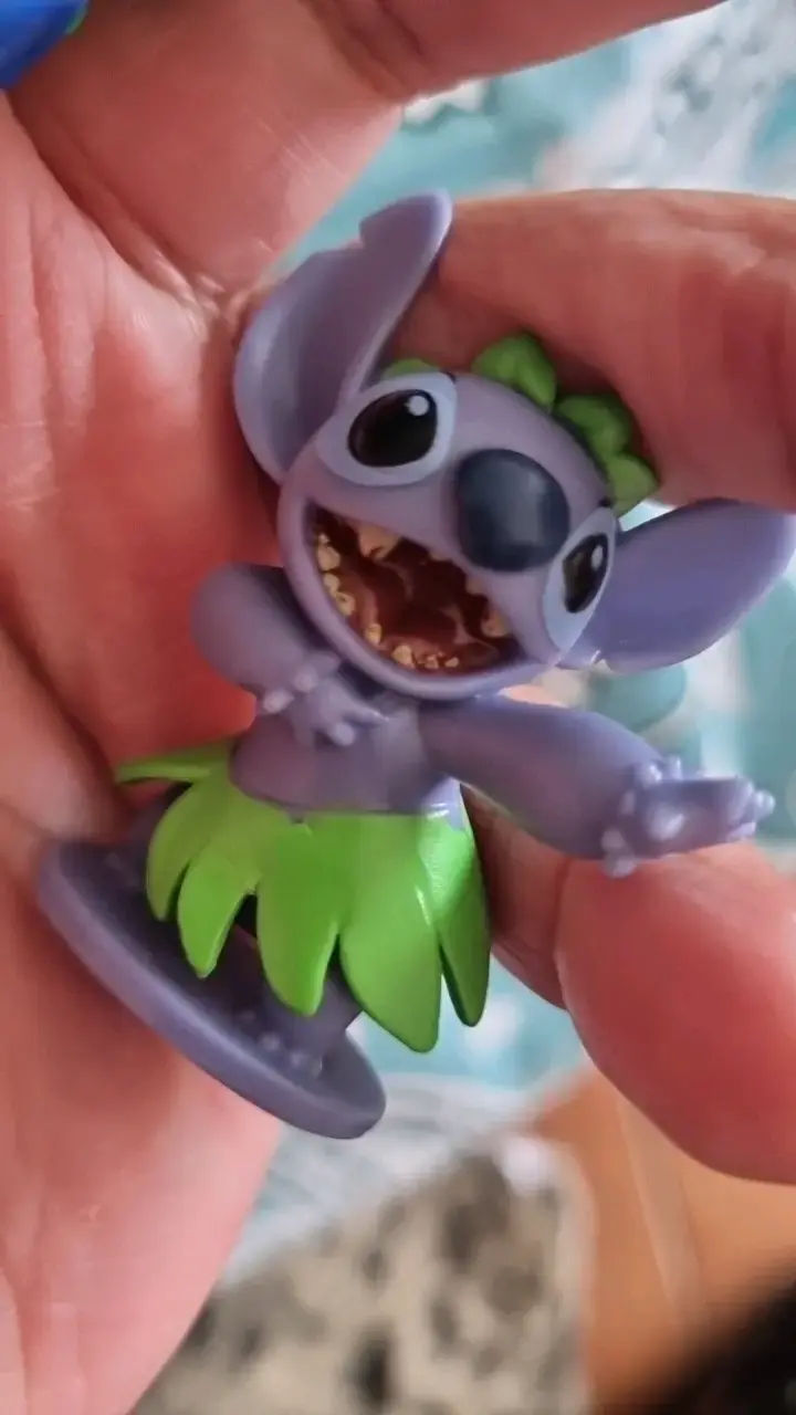 Figuras de colección Stitch y amigo - 3