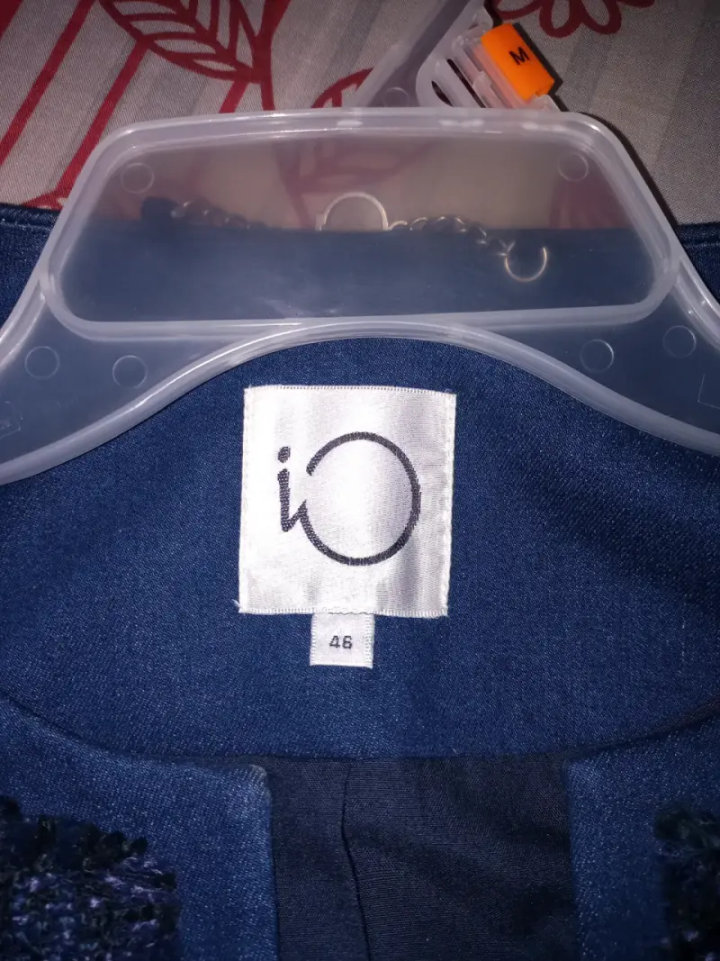 Chaqueta azul de mujer marca IO - 3