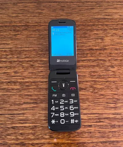 Celular BMobile C41 tipo concha/tapa liberado - miniatura 3