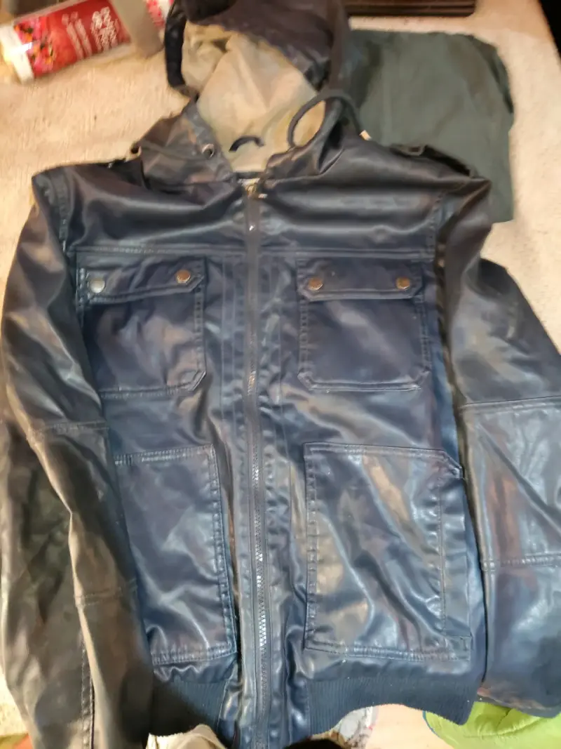 Chaqueta de cuero sintético azul con capucha - 2