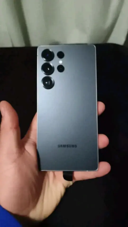 Samsung Galaxy S25 Ultra con S Pen - 3