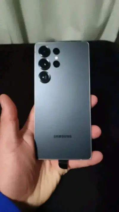 Samsung Galaxy S25 Ultra con S Pen - miniatura 3