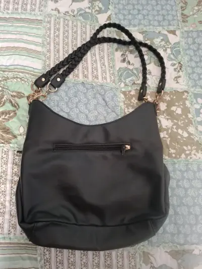 Cartera negra Secret con correa trenzada - miniatura 2