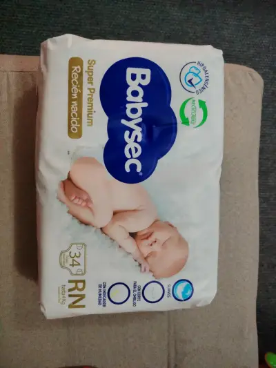 Pañales para recién y pequeño - miniatura 1