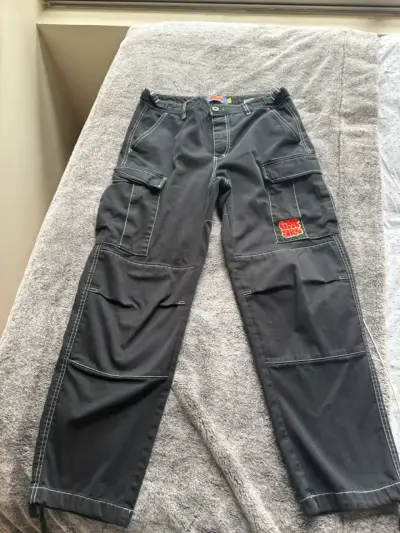 Pantalones de trabajo negros con bolsillos múltiples - miniatura 2