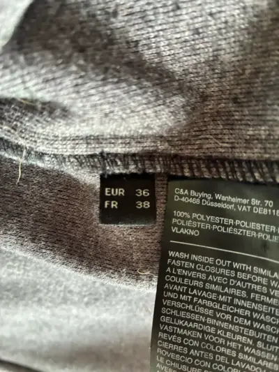Chaqueta de lana gris C&A con cinturón - miniatura 3