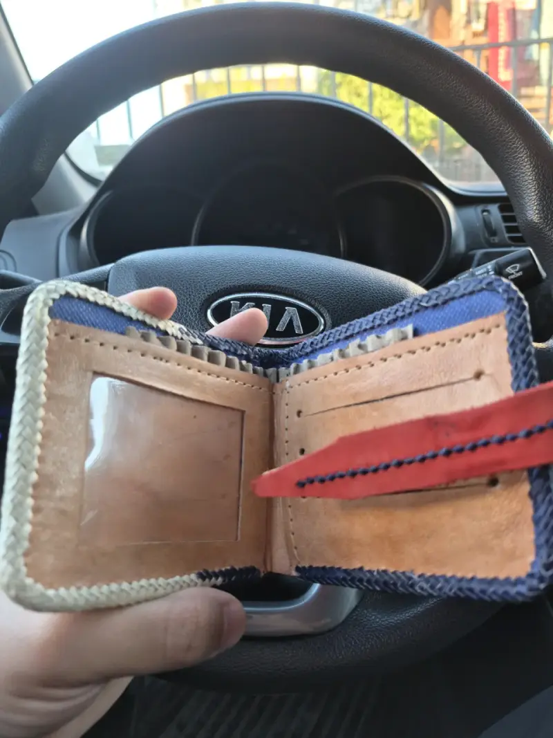 Billetera de cuero artesanal multicolor - 9
