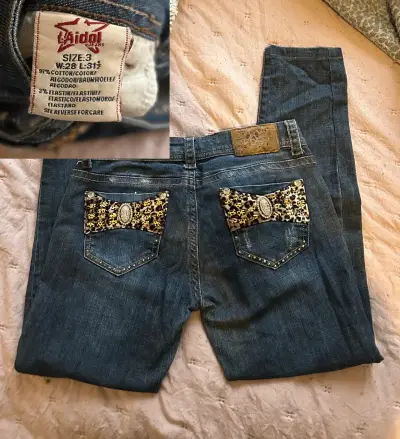 Jeans Aidol con diseño de leopardo para mujer - miniatura 1