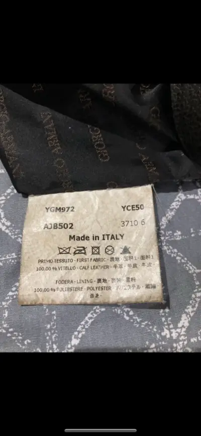 Bolso de cuero marca Giorgio Armani elegante - miniatura 3