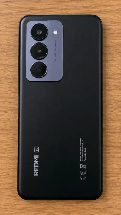Smartphone Xiaomi Redmi 5G con triple cámara - miniatura 2