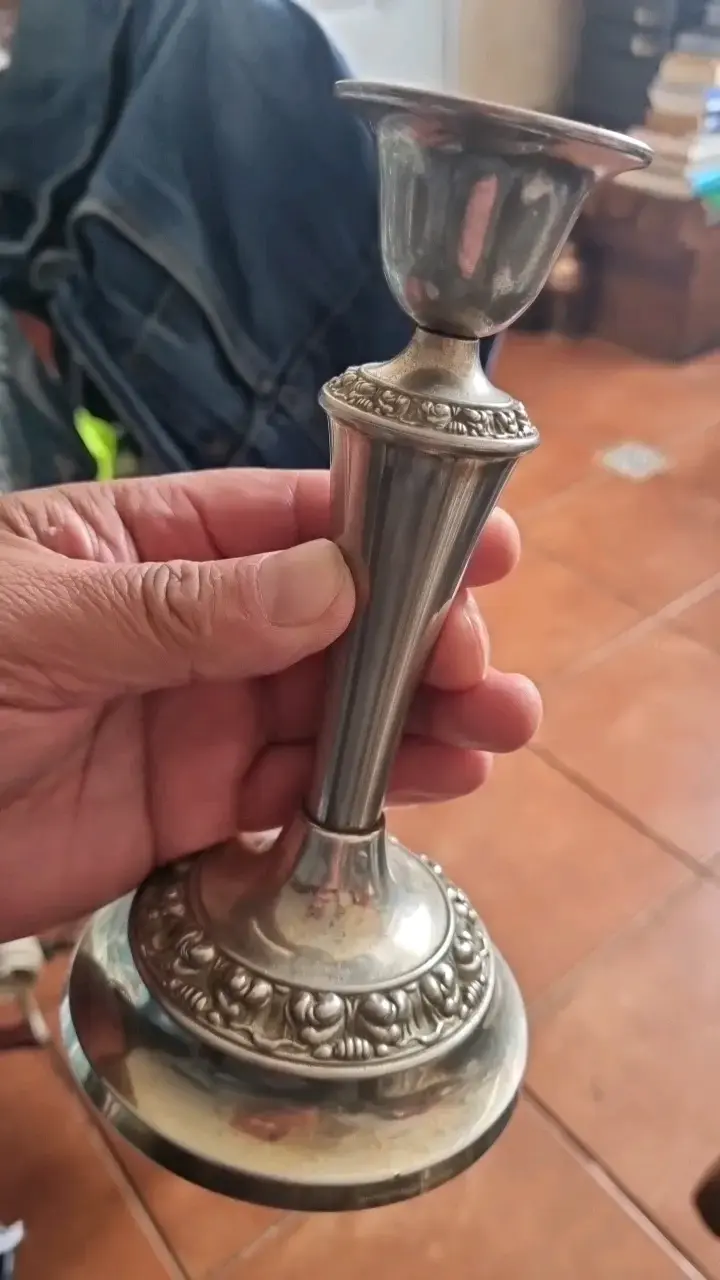 Candelabro de metal decorativo vintage - 4